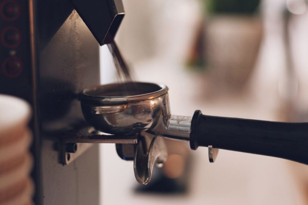 Kavos paruošimo būdai: espresso kavos aparatas