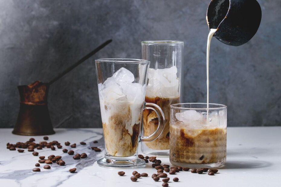 Šalta kava namuose – įmanoma! Tapkite namų barista ir pasigaminkite kavos kokteilį patys