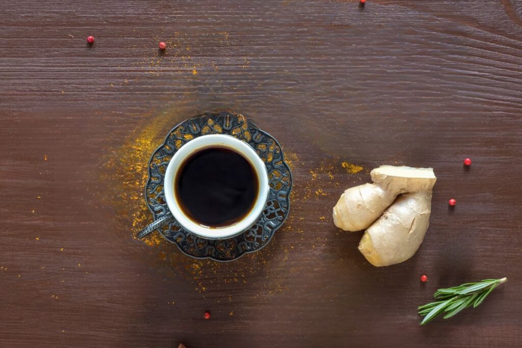 Kava su imbieru – kaip ruošiama ir kokių papildomų naudų suteikia sveikatai?